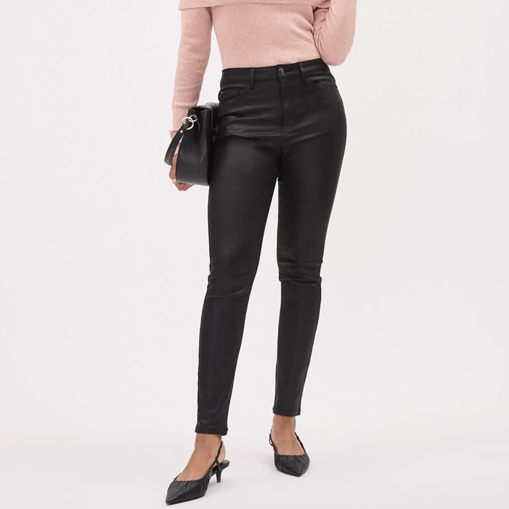 NWOT Reitmans Faux leather Skinny